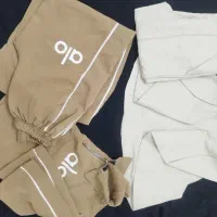 مانتو|لباس|بومهن, |دیوار