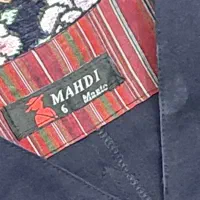 مانتو (زنانه)|لباس|یزد, |دیوار