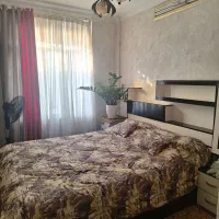 تخت دونفره به همراه دراور سفید ومشکی|تخت و سرویس خواب|تهران, نازی‌آباد|دیوار