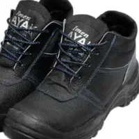 کفش ایمنی قیمت ۴۵۰نصف قیمت شماره ۴۳