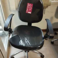 فروش یا معاوضه ۸ مدل صندلی اداری