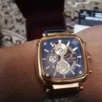 ساعت ریوارد|ساعت|تهران, خواجه نظام الملک|دیوار