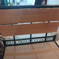 تخت مدرن ام دی اف و فلز|تخت و سرویس خواب|شیراز, عفیف‌آباد|دیوار