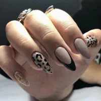 تخفیف کاشت و ترمیم و آموزش ناخن گلستان|خدمات آرایشگری و زیبایی|گلستان (تهران), |دیوار