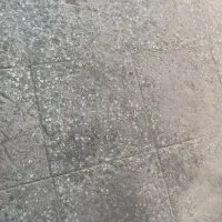 خانه کلنگی غیر قابل‌سکونت