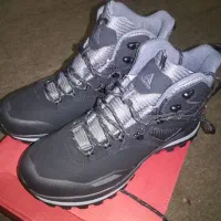 کفش نیم بوت کوهنوردی وکفش ایمنی مهندسی