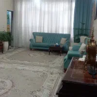 آپارتمان طبقه اول ۳ خواب جنوبی