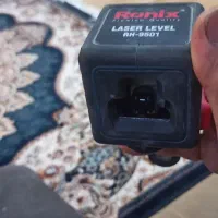 تراز لیزری رونیکس