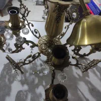 ۲عددلوستر ۸شاخه ای برنز و ۱ عدد ساعت برنز