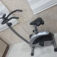 دوچرخه ثابت ورزشی