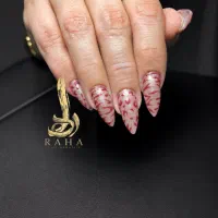 ناخن کارم مایل به همکاری