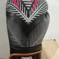 دستکش بوکس آتل دار ونوم