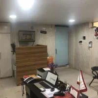 دفترکار/اجاره یافروش/33متر/بَرخیابان/کلیه انشعابات|اجارهٔ دفتر کار، اتاق اداری، مطب|اصفهان, علی قلی آقا|دیوار