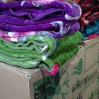 پتو گلبافتی|رختخواب، بالش، پتو|شیراز, دارالرحمه|دیوار