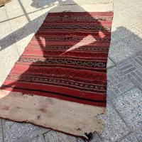 همه کارا قدیمی و دست بافت هستند