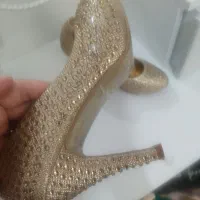 کفش طلایی نگینی سایز ۳۸/۳۹