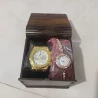 یک جفت ساعت زنانه و مردانه نو