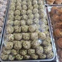 کار در کارگاه قنادی