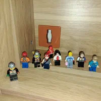 ادمک لگو|اسباب‌‌بازی|نقده, |دیوار