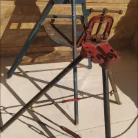 گیره سه پایه لوله گیر