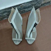 پیراهن .کفش|لباس|تربت جام, میرقوام الدین|دیوار