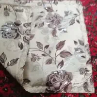 روبالشی|رختخواب، بالش، پتو|فامنین, |دیوار