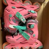 اسکیت دخترانه|دوچرخه، اسکیت، اسکوتر|پرند, فاز ۳|دیوار