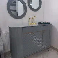 آیینه و کنسول