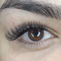 کاشت مژه و ناخن