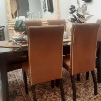 میز و صندلی غذاخوری در حد نو