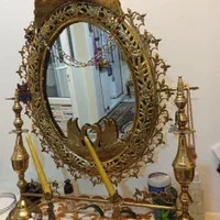 آیینه پایه دار طلایی