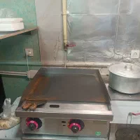واگذاری ساندویچی مفت