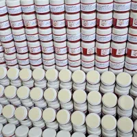 کرم سفید کنندهصورت (جادویی)۸ کاره|آرایشی، بهداشتی، درمانی|کنارک, |دیوار