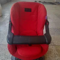 صندلی کودک در حد نو
