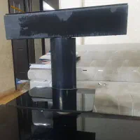 میز تلویزیون شیشه ضخیم