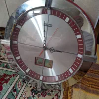 ساعت دیواری
