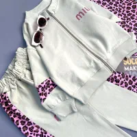 سه تیکه سوییشرت