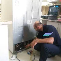 تعمیرات تخصصی یخچال و لباسشویی گروس (برزگرزاده)