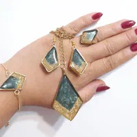 ست و نیم ست ، دستبند و گردنبند با هنر رزین|بدلیجات|زنجان, |دیوار