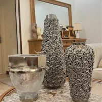 دکوری کنار سالنی نقره ای