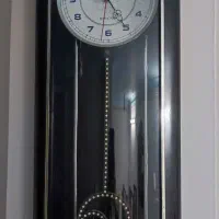 دوتا ساعت دیواری کاملا سالم