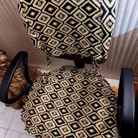 صندلی تکی و صندلی گردان|صندلی و نیمکت|قم, هفت تیر|دیوار