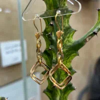 گوشوار  لوکس هندسی عیار ۱۸|جواهرات|شیراز, تندگویان|دیوار