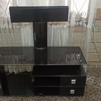 میز شیشه ای تلویزیون