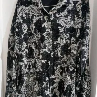 شومیز مانتو      ۴۲۰هزارتومان جنس وپارچه خنک