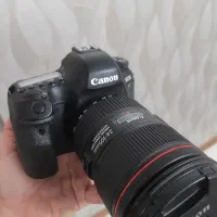 دوربین کانن ۶d m2 به همراه لنز
