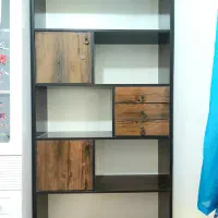 قفسه کتاب و مدارک