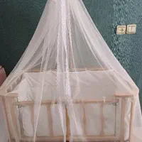 تخت پارک چوبی کنار مادر کاملا  نو