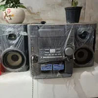 ضبطو باند سونی. خوش صدا وسرحال