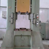 کارگر ساده و کارگر پرس فورج